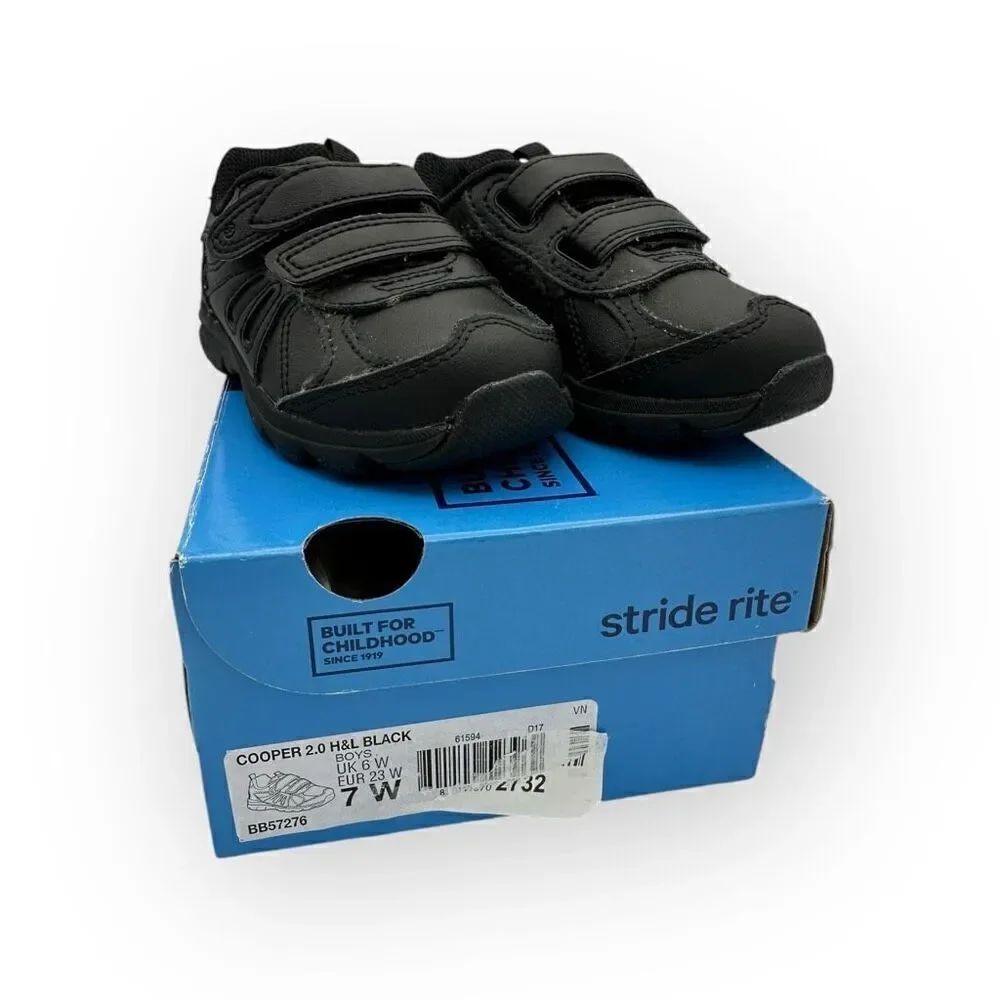 NWT Stride Rite Kids Boys Cooper 2.0 H&L Athletic Shoes Black Size 7W